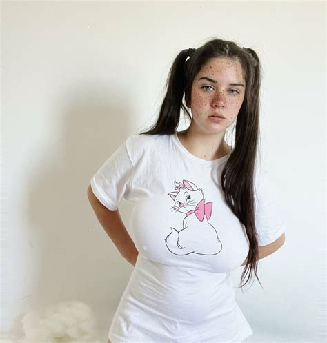 Sarah Bustani Huge Premium Archive - TOKIO OFFICAL