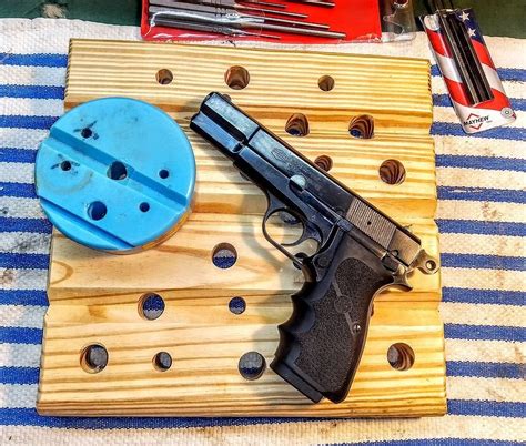 Block Bench Gun Model 的图像结果