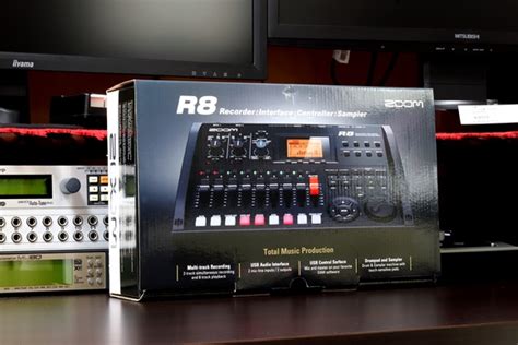 Zoom R8 Effects 的图像结果