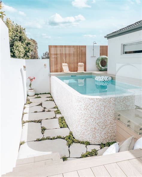 Small Above Ground Pool Landscaping Ideas: Transform Your Backyard into ...