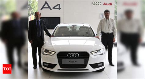 Technology In Cars: Luxury carmakers increasingly using online ...