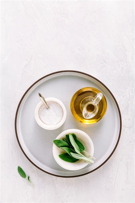 How to Infuse Your Own Olive Oil - Casa De Suna
