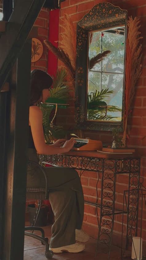 Dancing+Bear+Full+Videos+Free Videos, Download The BEST Free 4k Stock ...