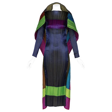 Issey Miyake Emerald Green Runway Dress Spring 2008 at 1stDibs