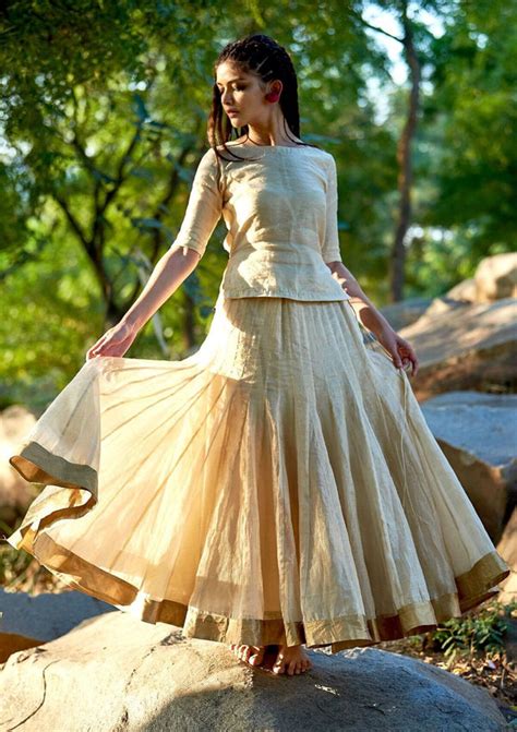 Muta Gold Kalidaar Ghagra