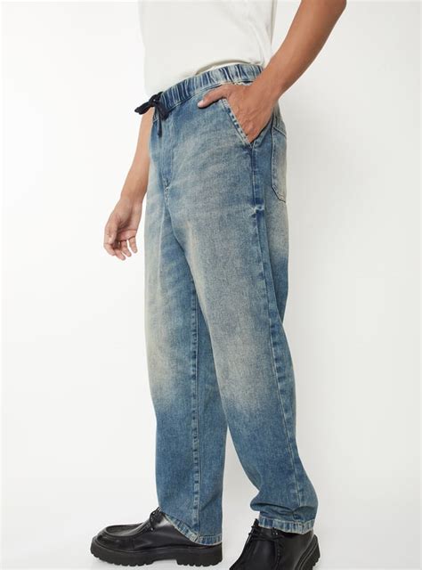 Buy Men Washed Comfort Fit Jeans Online at just Rs. 1299.0 ...