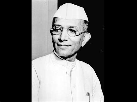 June 12, 1975 Two historic judgment days | તવારીખની તેજછાયા: 12મી જૂન ...