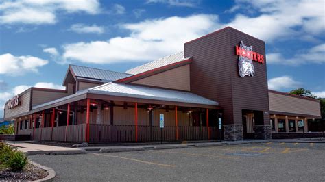 Downers Grove – Original Hooters