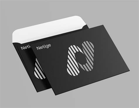 Visual Identity 的图像结果