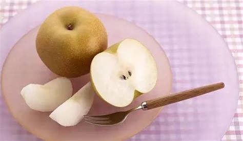 晚上吃梨会发胖吗,晚上吃梨子可以减肥吗-吃货网