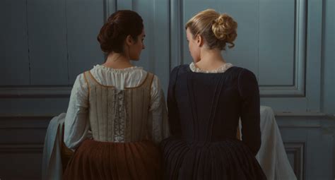 The Buildings On Fire Lady 的图像结果