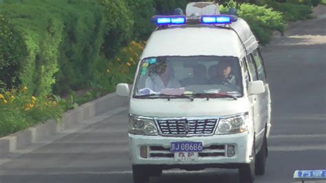 Beijing ambulance responding 北京救护车出警