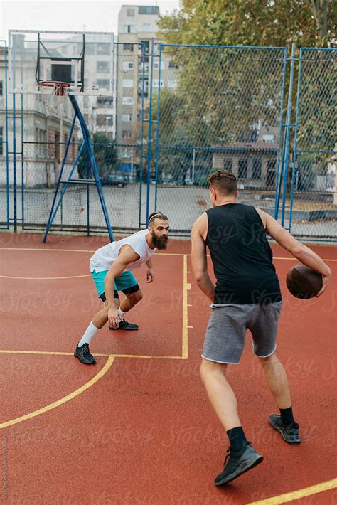 They Are Playing Basketballl 的图像结果