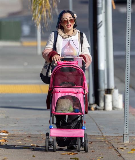 Daisy De La Hoya Makes a Rare Public Appearance after Nearly a Decade [11-26-2024] • CelebMafia