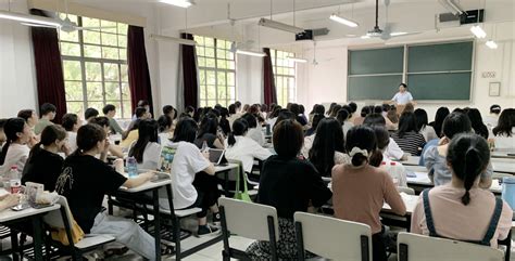 海星相聚，熠熠生辉——2020级研究生新生开学了-上海大学外国语学院