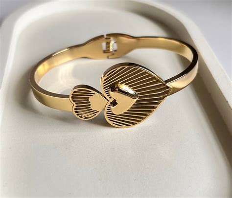 Forever Yours Heart Kada -Luxe Anti-Tarnish Finish – PearlsOnline