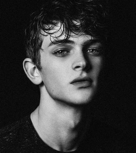 头像骚气男 头像骚气男生 | 犀牛图片网