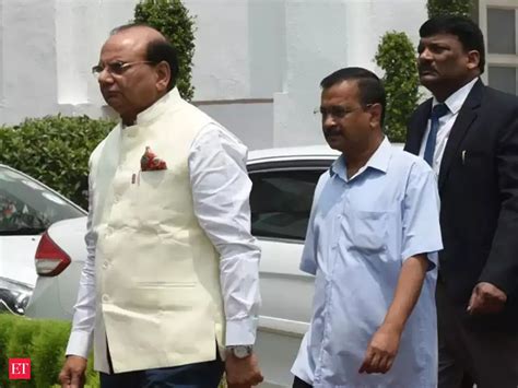 cic: Delhi: CIC writes to LG VK Saxena over AAP govt's 'failure' to ...