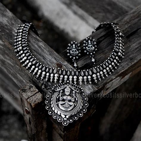 3 Brands To Shop Mindblowing Pure Silver Necklace Designs