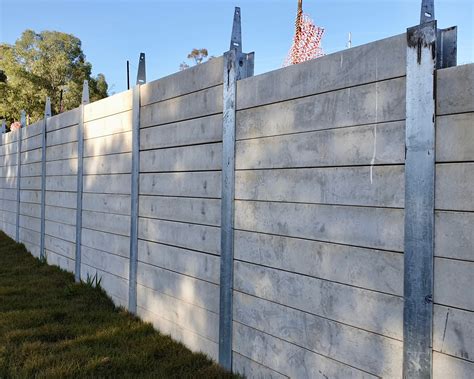 Fence Retaining Wall Cost at Michiko Durbin blog
