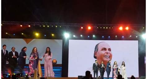 Reliance Jio Launches 4G Service For Employees, Commercial Roll-out In ...