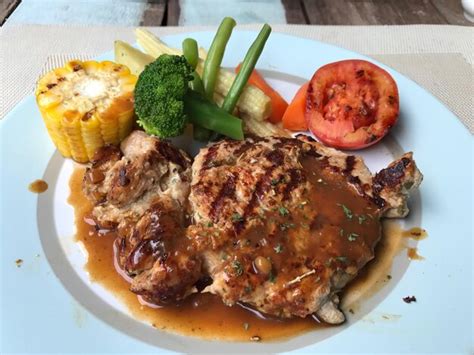 Close-up of food served in plate | Premium Photo