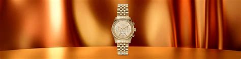 Top 5 Reasons to Buy a Gold Watch This Akshaya Tritiya – Just In Time