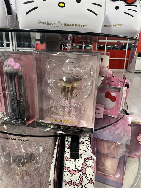 huge hello kitty display at my tjmaxx! : r/HelloKitty