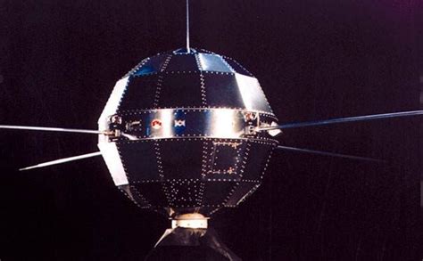 天文史上的今天：美国第一颗人造卫星成功发射 - 知乎