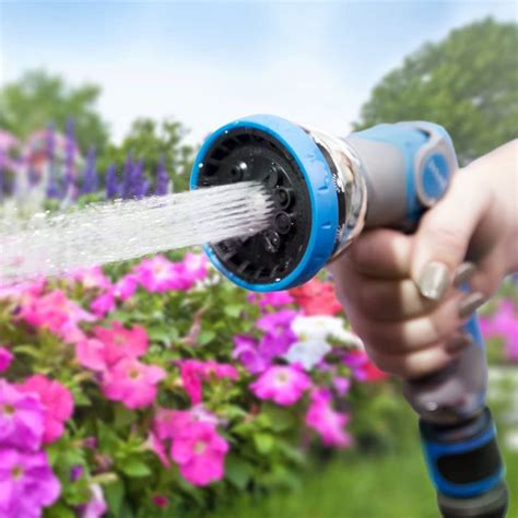 8 Best Garden Hose Nozzles and Sprayers | The Family Handyman
