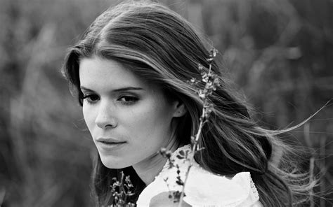 Download wallpaper look, pose, portrait, actress, hair, Kate Mara, Kate ...