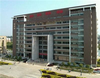 湖南理工学院：新图书馆揭开“美丽面纱”