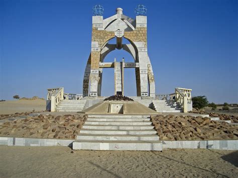 Triple whammy in the Sahel | Meer