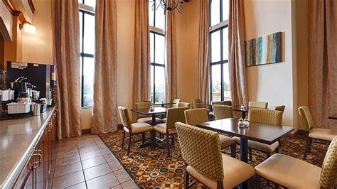 BEST WESTERN PLUS SIKESTON - Hotel Reviews, Photos, Rate Comparison ...