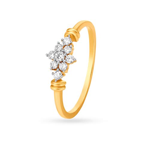 Stunning Flower Diamond Ring