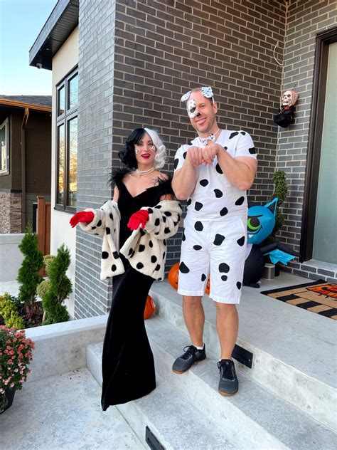 Cruella & A Dalmatian – Couples Costume