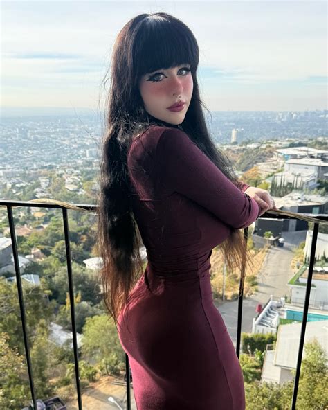 Lara Rose | I got to go to Niseko Japan! I am so grateful. This was only my second time ...