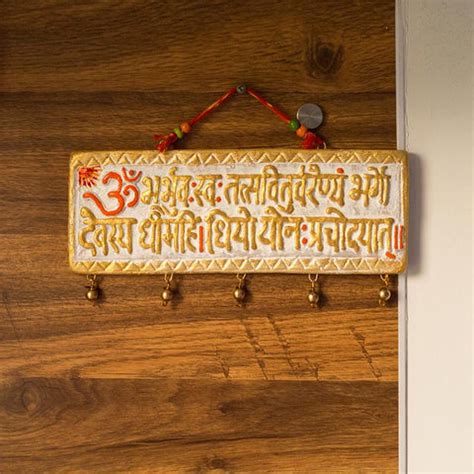 Reasons why you should use wall hangings in your home – ExclusiveLane