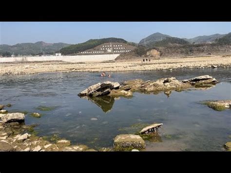 柳州水电站几十亿的二期船闸完工了，水很浅下面是露营野炊好地方 - YouTube