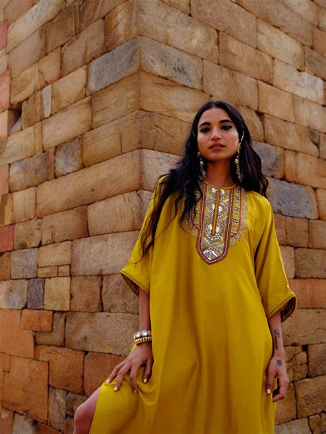 Jayanti Reddy's Style Revival: Recreate the Celebrity Look – Bombaim