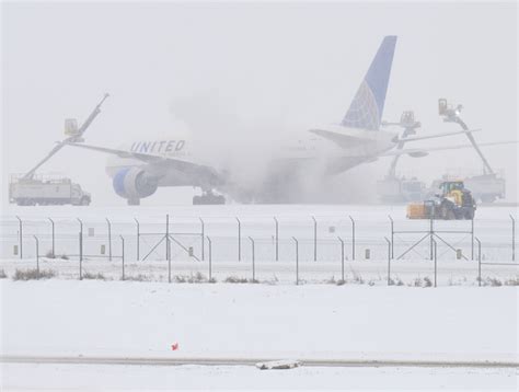 2000架次航班取消、一州进入紧急状态……美国冬季为何风暴频现？_天气_灾害_严重