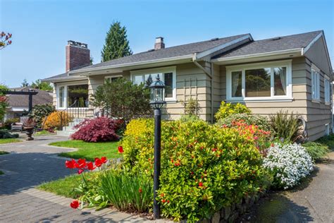 Curb Appeal Ideas For Full Sun
