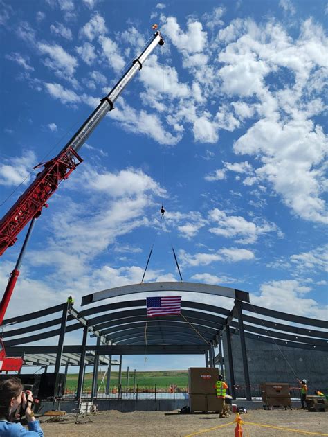 Pullman-Moscow Regional Airport holds topping out ceremony – The Daily ...