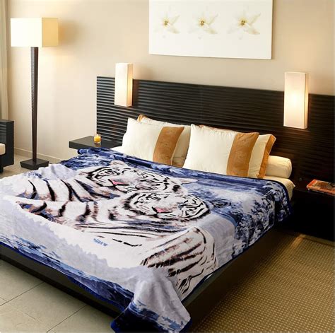 Amazon.com: 5.3 lbs White Tiger Blanket Queen Size, Heavy, Thick, and ...