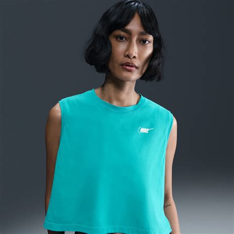 Loose Green. Nike.com