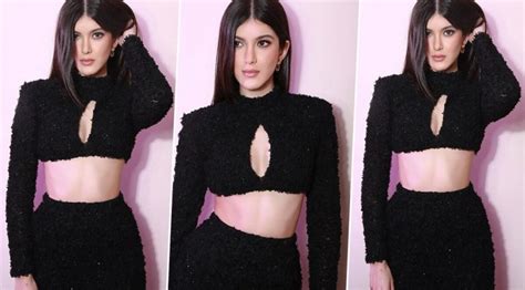 Shanaya Kapoor Finds Her Love In Calvin Klein With Latest Photoshoot ...