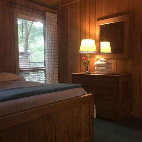 RIVERFRONT COTTAGES AT ALGONKIAN REGIONAL PARK (Sterling) - Campground ...