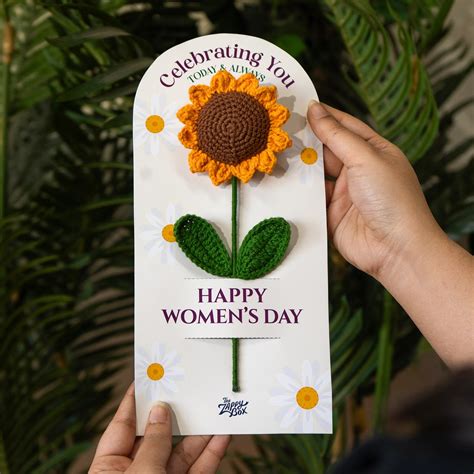 Crochet Sunflower Card - Handmade Gift for Her | The Zappy Box