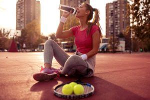 Your Complete Guide to The Clamshell Exercise – Benefits & Technique