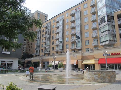 Daniel Walter Rowlands: PG Plaza, A Mall from the Space Age